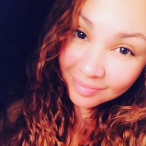 Meet your Posher, Leticia